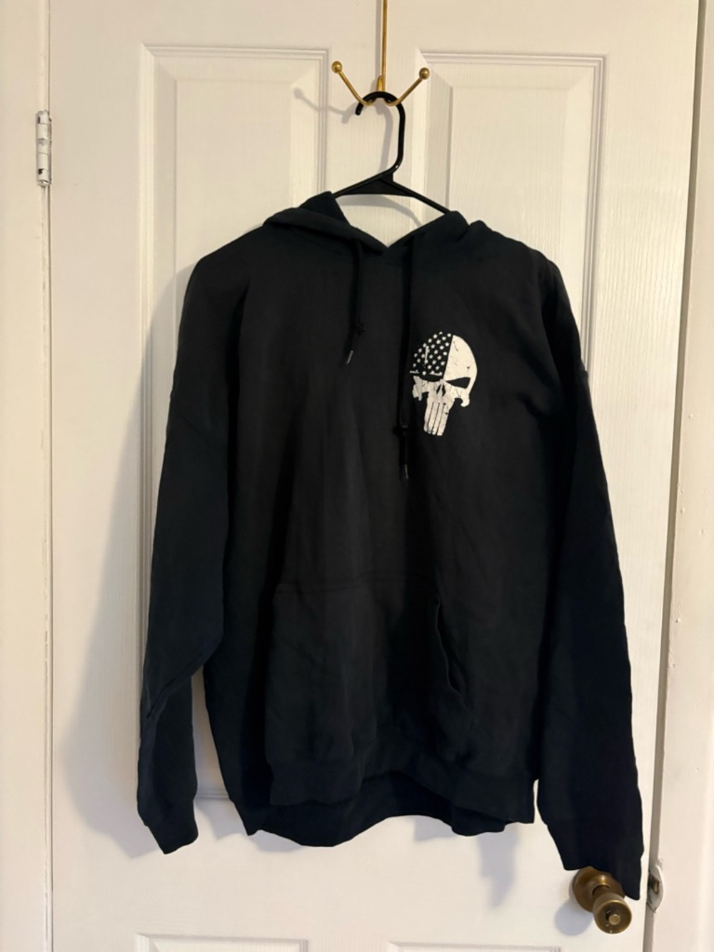 Gildan Black Hoodie with White Skull & Flag Graphic